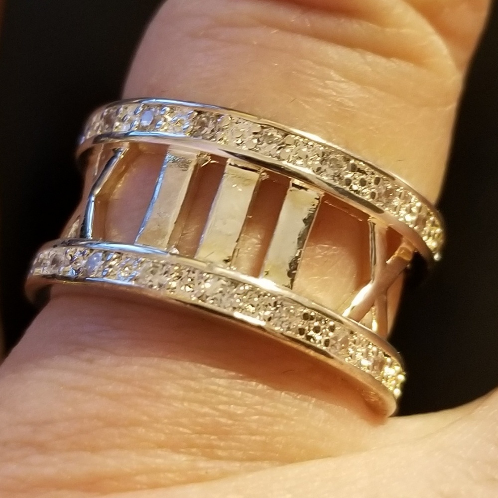 Sterling Silver Roman Numerals Ring Size 6 NIB